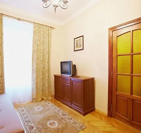 Pylnykarska 6 * Lviv