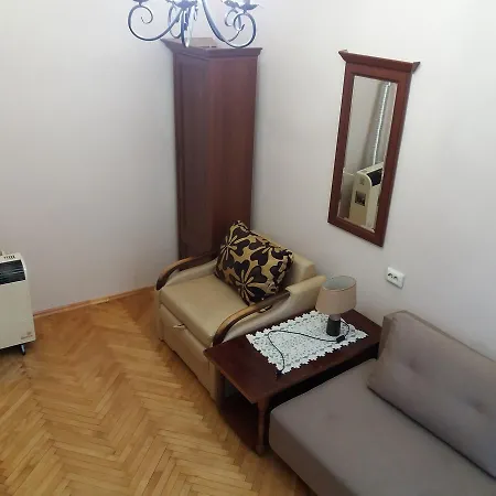 Pylnykarska 6 * Lviv