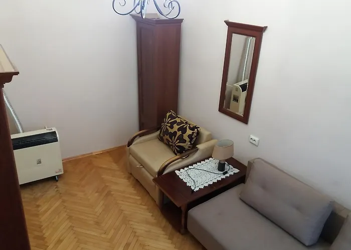 Pylnykarska 6 * Львов